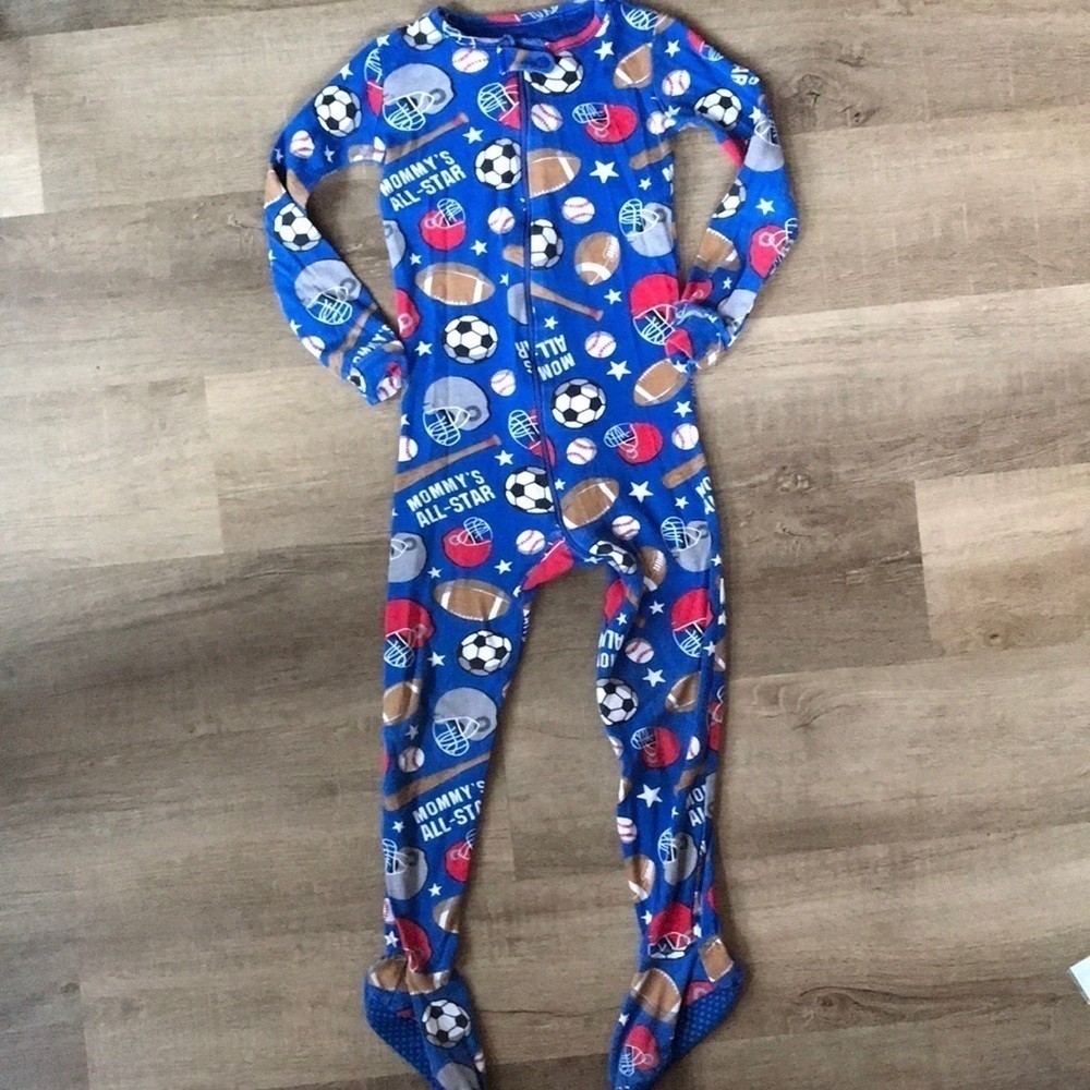 | 4 for $25 | 
4T sports themed footies